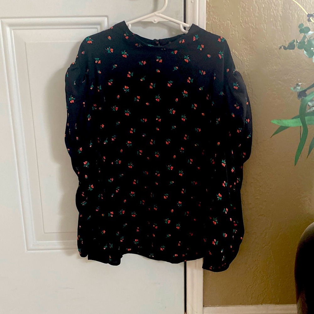 Blouse black with red flowers